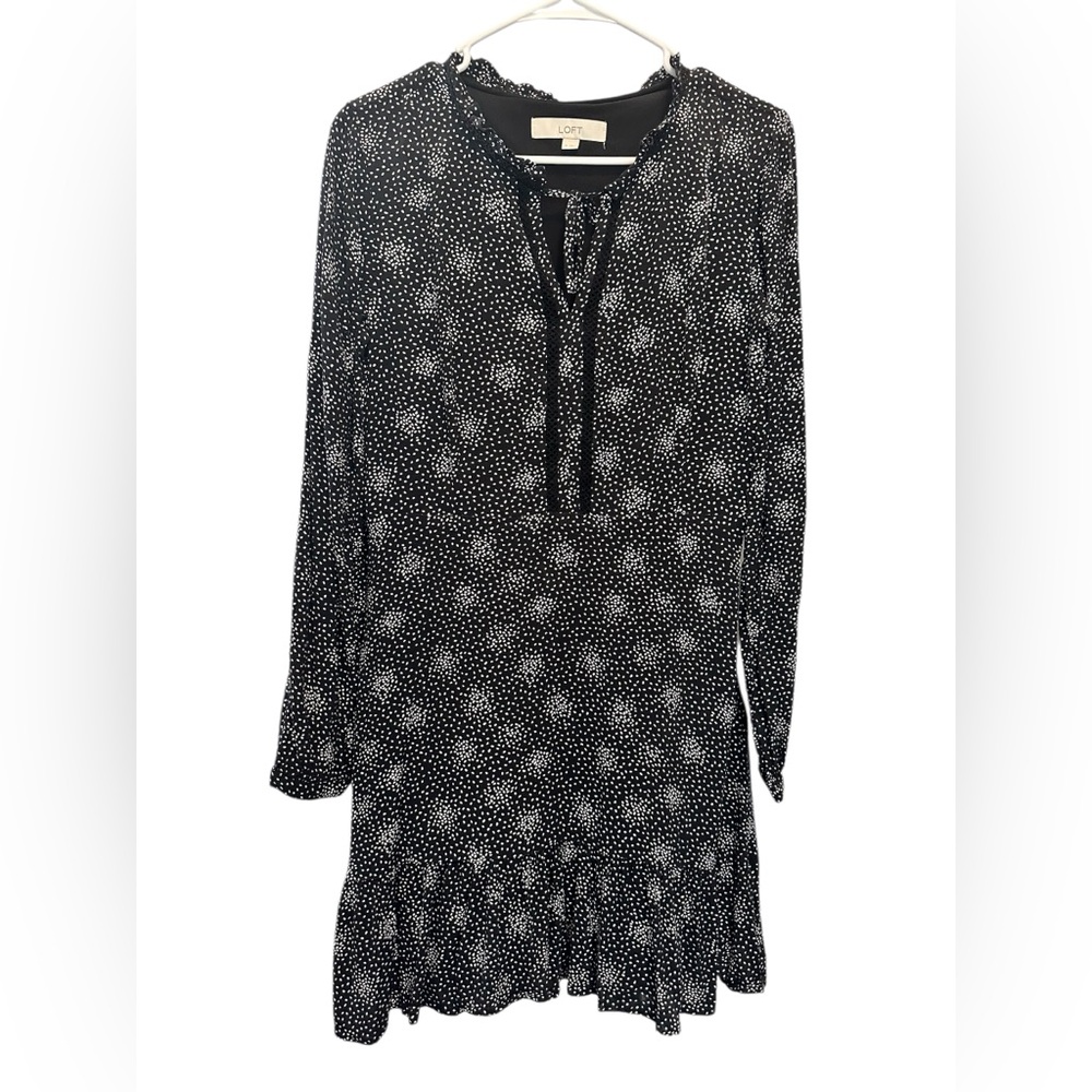 LOFT black and white dress size 4.